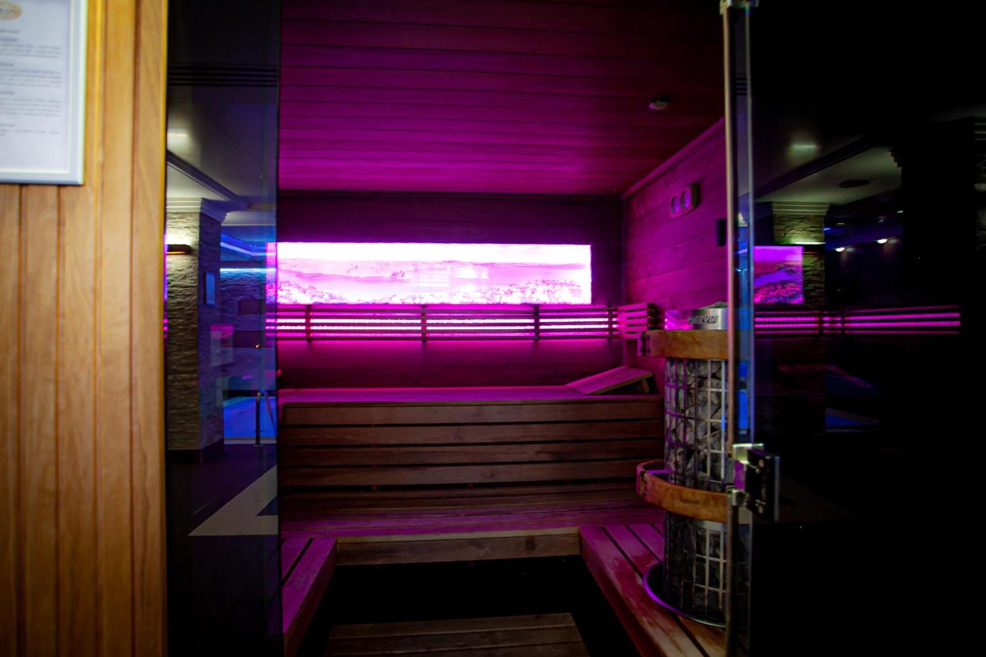 Hotel & Spa Odeon Boguchwała 외부 사진